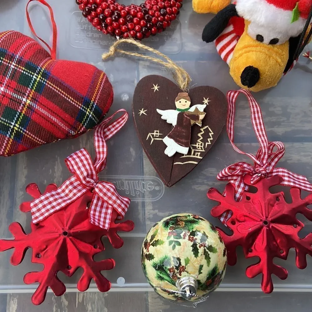 Xmas decor excellent condition bundle of 17 pieces